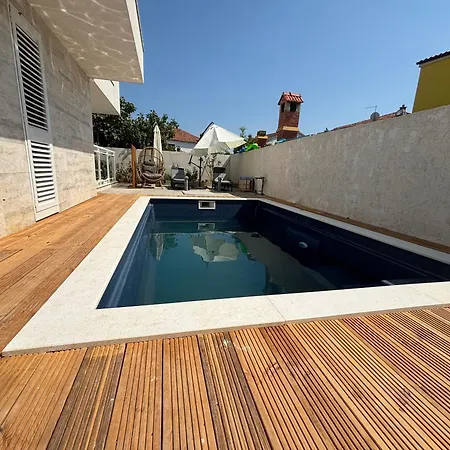 Regina Carlito With Swimming Pool *