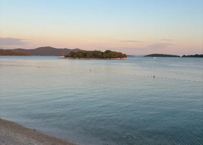 Regina Carlito With Swimming Pool Διαμέρισμα