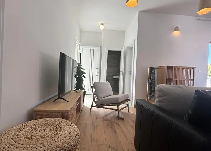 Regina Carlito With Swimming Pool * Jezera