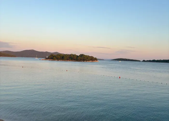 Regina Carlito With Swimming Pool Διαμέρισμα *